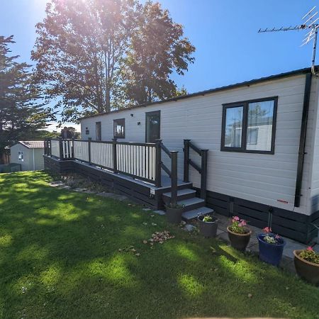 Shorefield Country Park: Luxury Caravan on New Forest Edge Milford on Sea Exterior photo